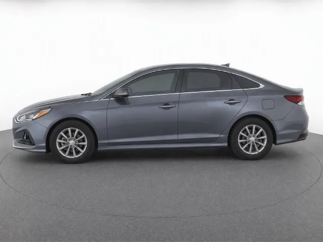 Hyundai Sonata photo 7