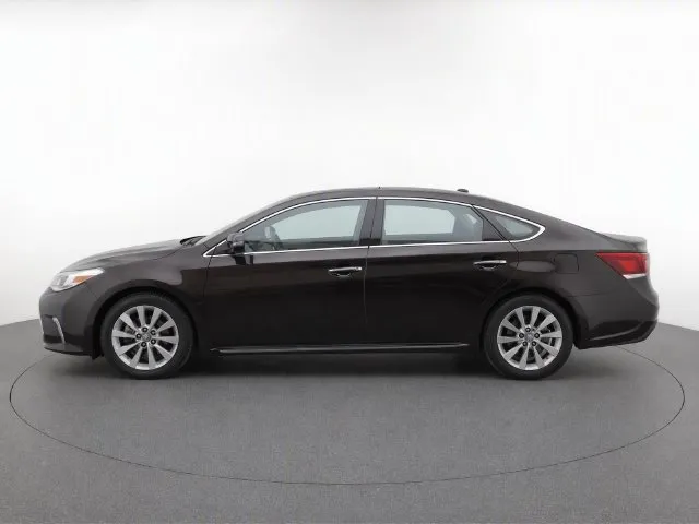 Toyota Avalon photo 7