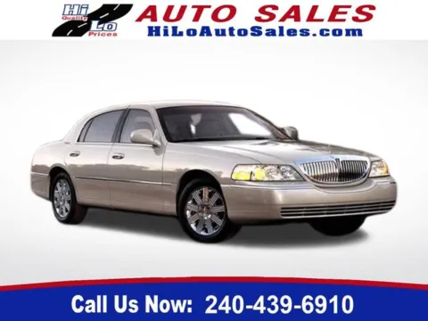 Unknown 2005 Lincoln Town Car Signature for sale in Frederick, MD