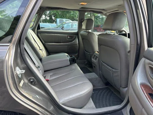 Toyota Avalon photo 9