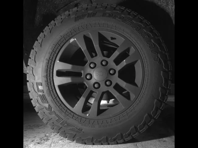 Chevrolet Silverado photo 9