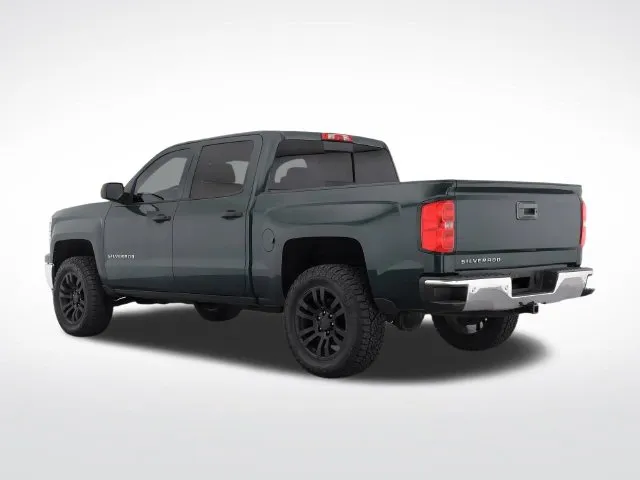Chevrolet Silverado photo 4