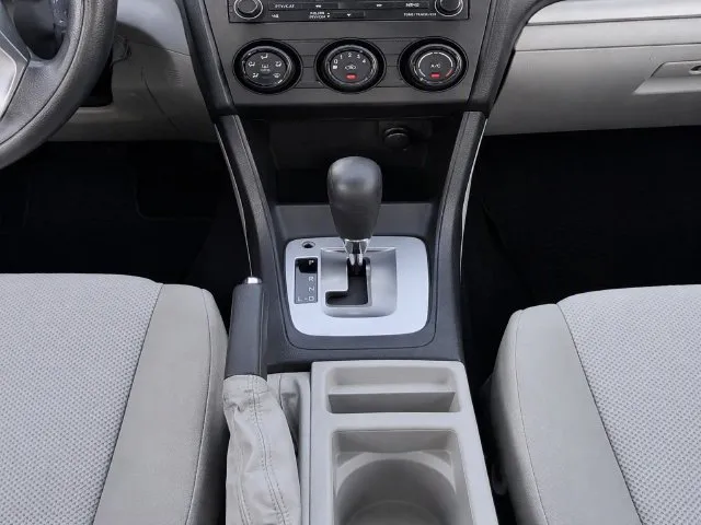 Subaru Impreza photo 12