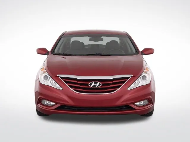 Hyundai Sonata photo 5