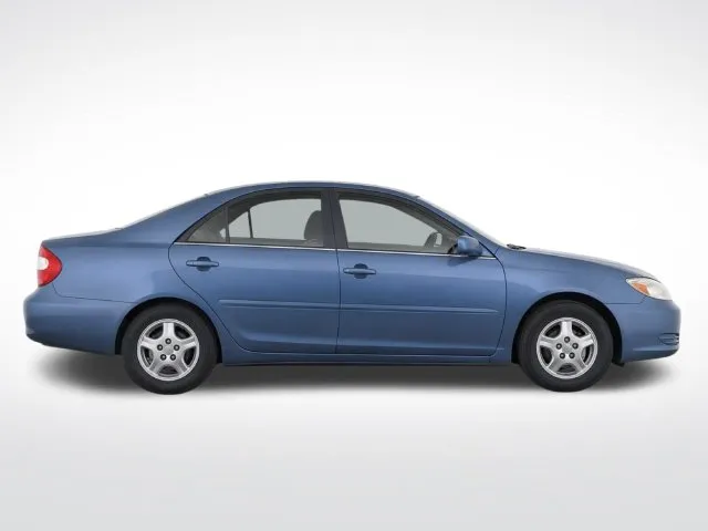 Toyota Camry photo 8