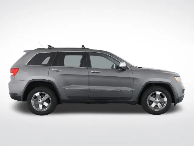 Jeep Grand Cherokee photo 8
