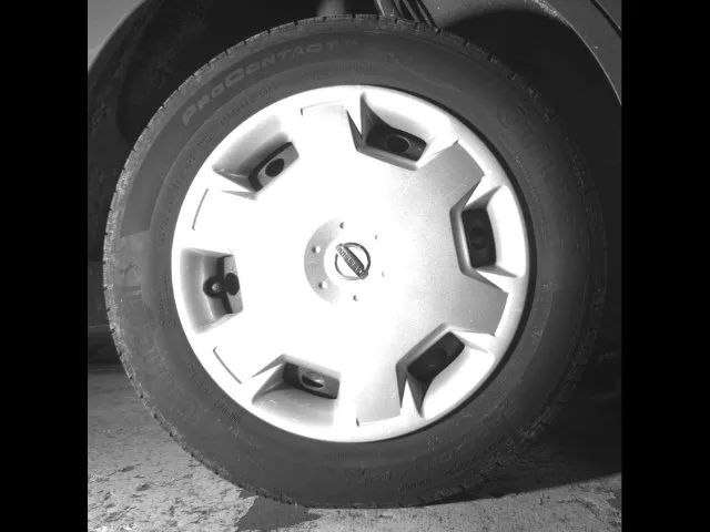 Nissan Versa photo 11