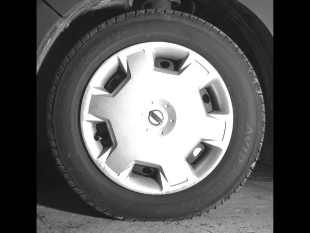 Nissan Versa photo 10
