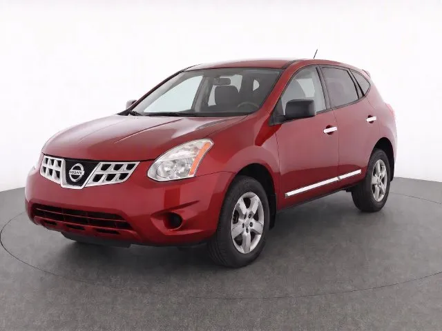 Nissan Rogue photo 2