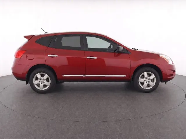 Nissan Rogue photo 8