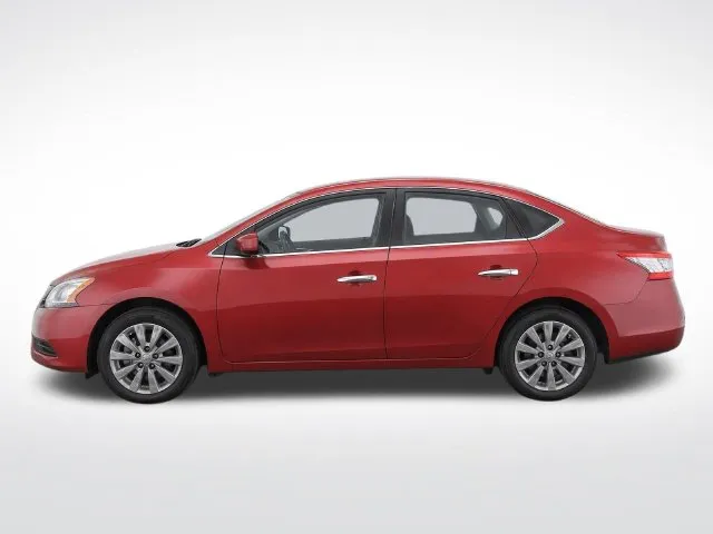 Nissan Sentra photo 7