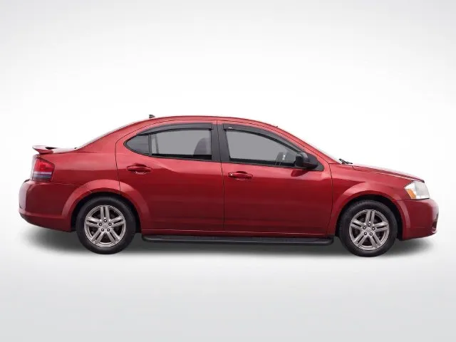 Dodge Avenger photo 8