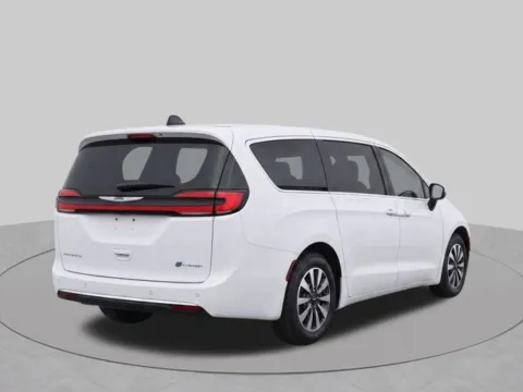 Another view of 2023 Chrysler Pacifica Hybrid Touring L for sale in Frederick, MD at Hi Lo Auto Sales