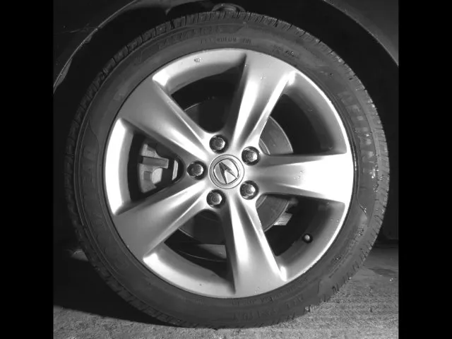 Acura TL photo 10