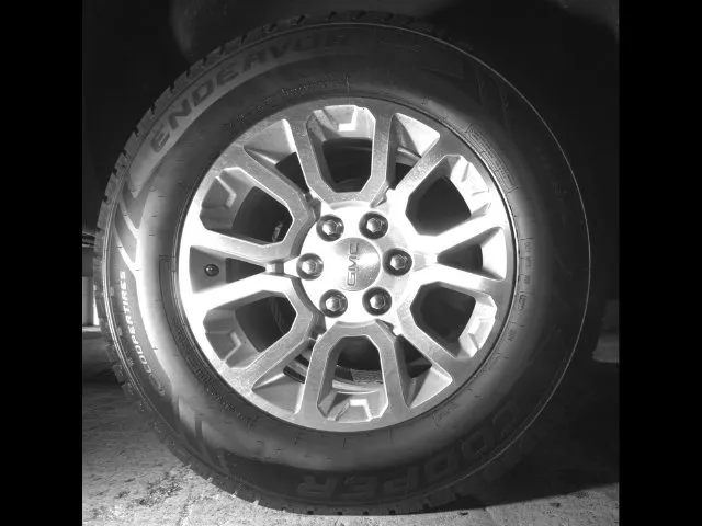 GMC Sierra photo 11