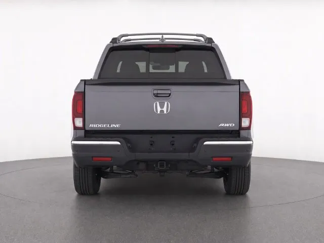 Honda Ridgeline photo 6