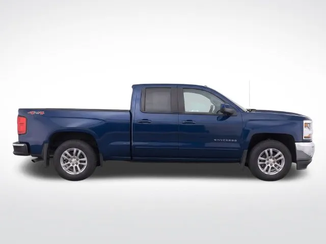 Chevrolet Silverado photo 8