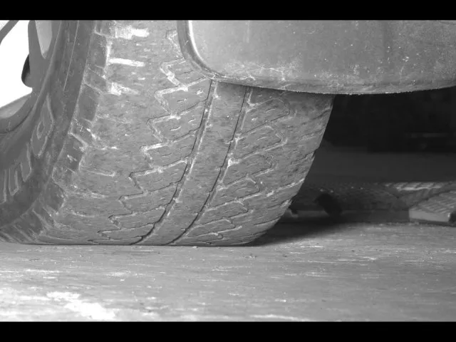 Chevrolet Silverado photo 13