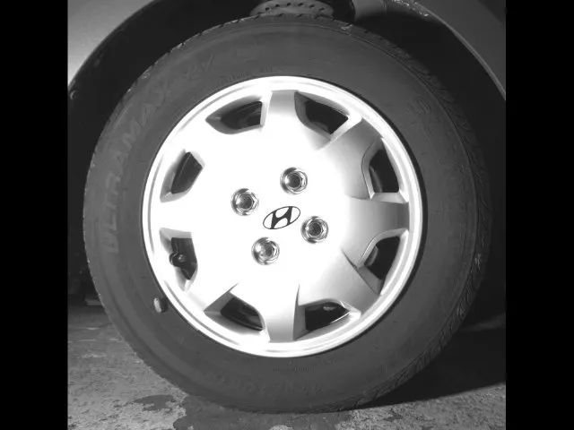 Hyundai Accent photo 9