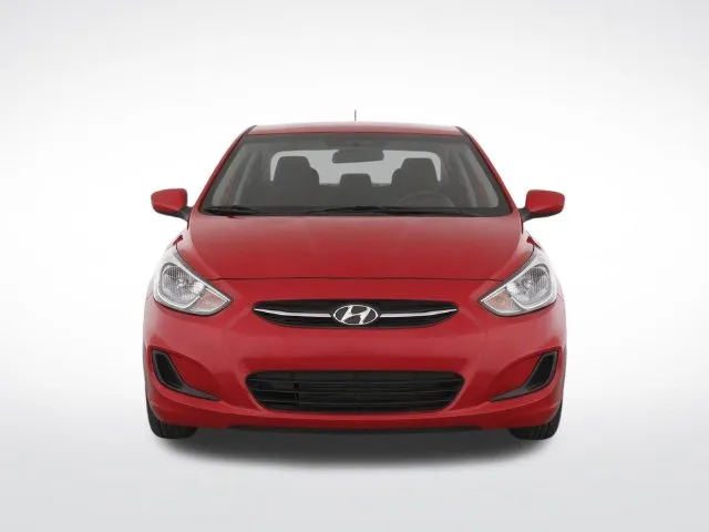 Hyundai Accent photo 5