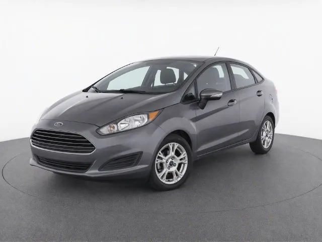 Ford Fiesta photo 2