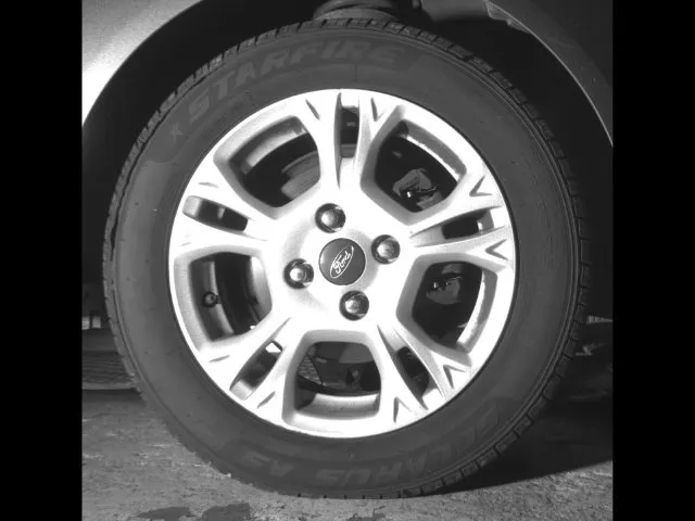 Ford Fiesta photo 9