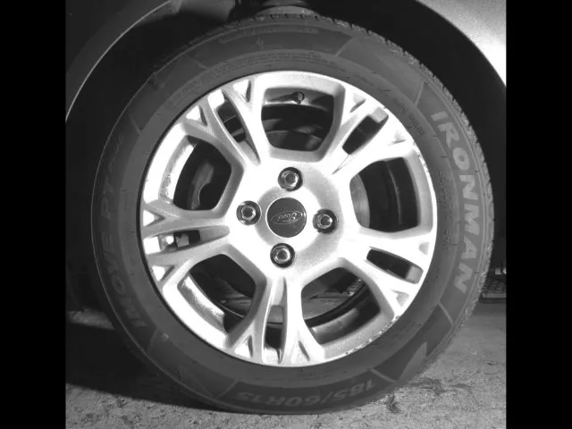 Ford Fiesta photo 10