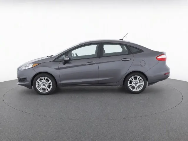 Ford Fiesta photo 7