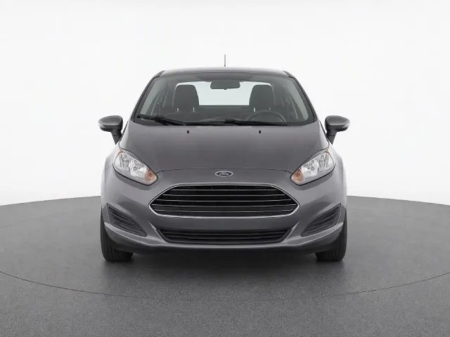 Ford Fiesta photo 5