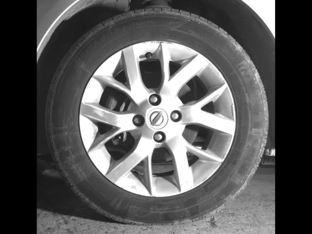 Nissan Versa photo 9