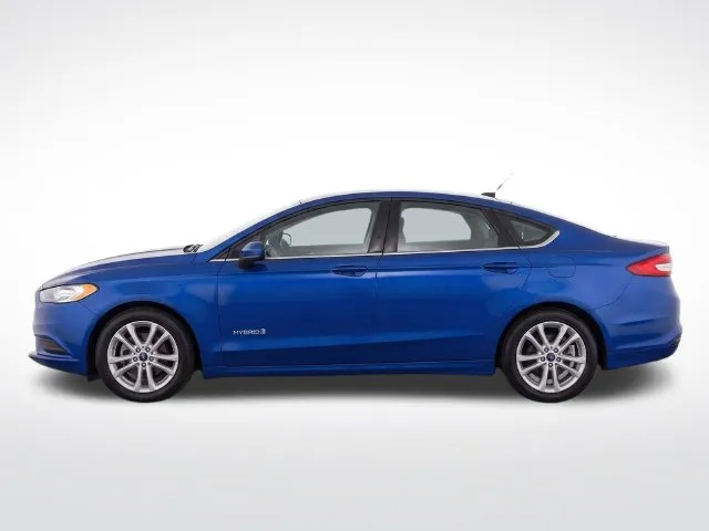Ford Fusion photo 7