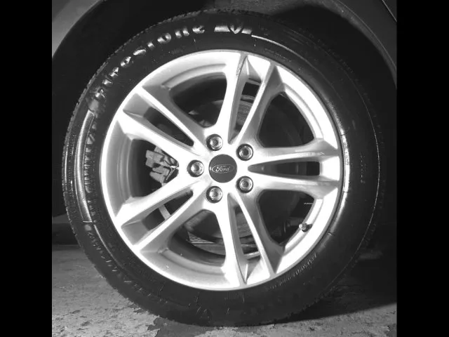 Ford Fusion photo 12