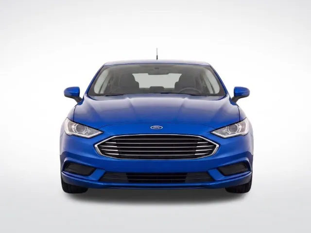 Ford Fusion photo 5