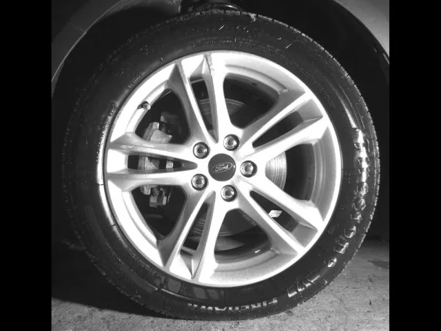 Ford Fusion photo 9