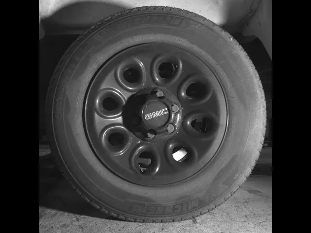 GMC Sierra photo 12