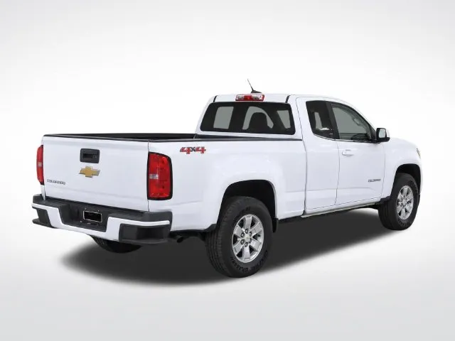 Chevrolet Colorado photo 3