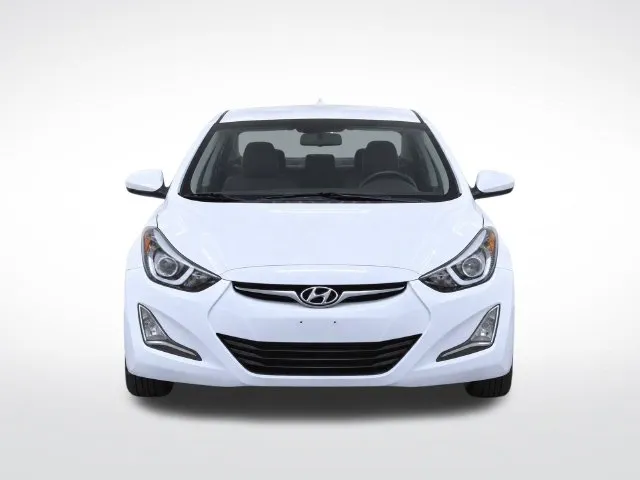 Hyundai Elantra photo 5