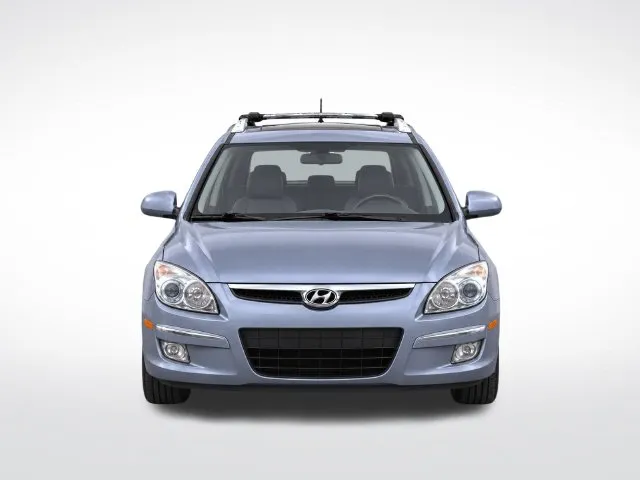 Hyundai Elantra Touring photo 5