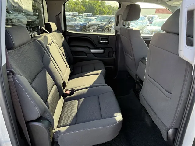 2017 Chevrolet Silverado 1500 LT photo 13