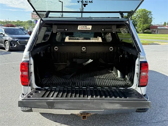 2017 Chevrolet Silverado 1500 LT photo 21