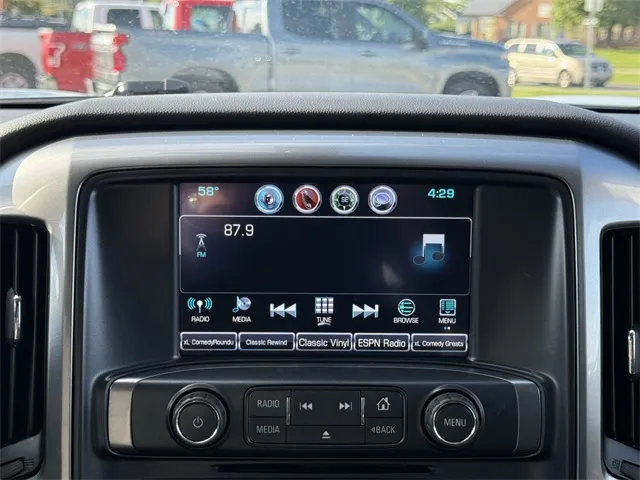2017 Chevrolet Silverado 1500 LT photo 8