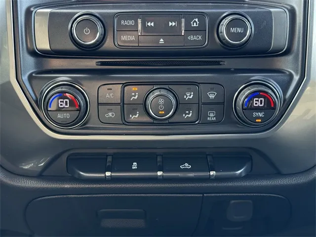 2017 Chevrolet Silverado 1500 LT photo 17