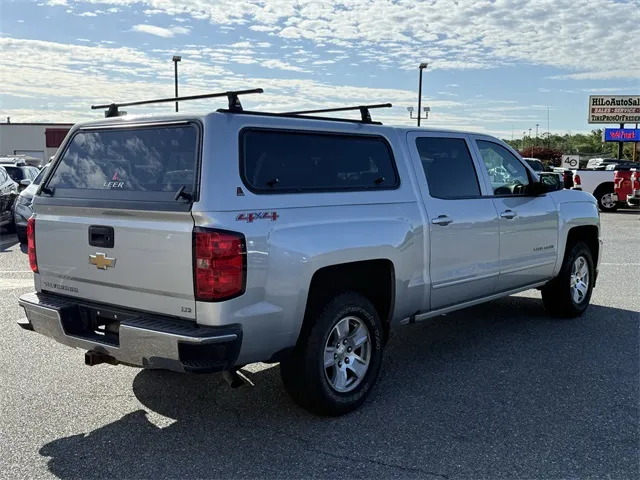 2017 Chevrolet Silverado 1500 LT photo 11