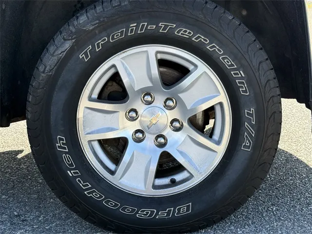 2017 Chevrolet Silverado 1500 LT photo 20