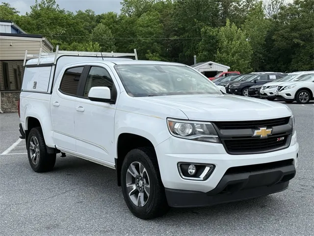 2019 Chevrolet Colorado Z71 photo 3
