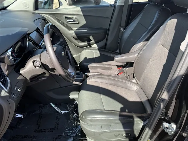 2020 Chevrolet Trax LT photo 14
