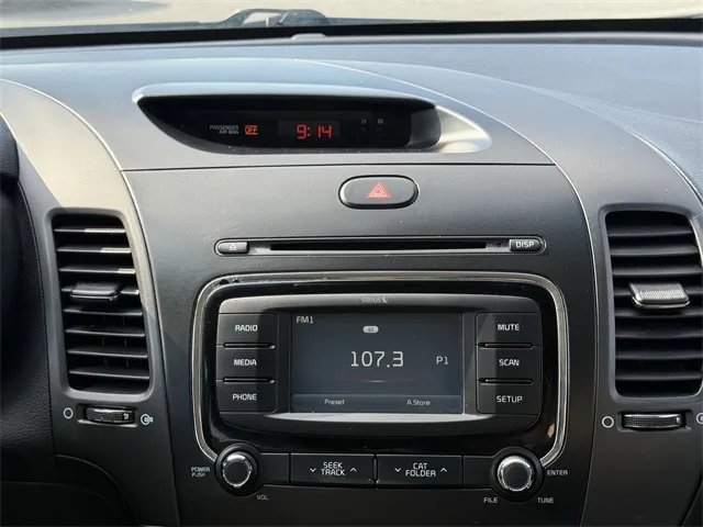 2018 Kia Forte LX Base photo 15