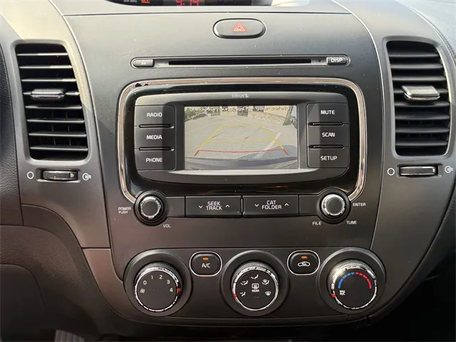 2018 Kia Forte LX Base photo 8