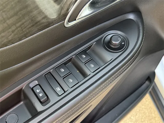 2016 Buick Encore Convenience photo 6