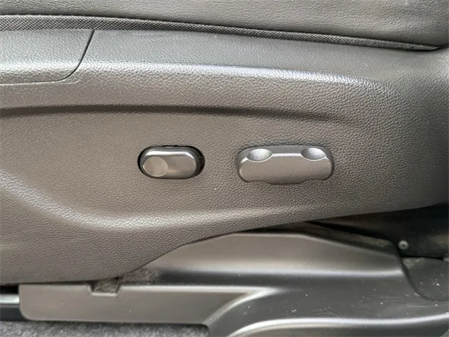 2016 Buick Encore Convenience photo 14